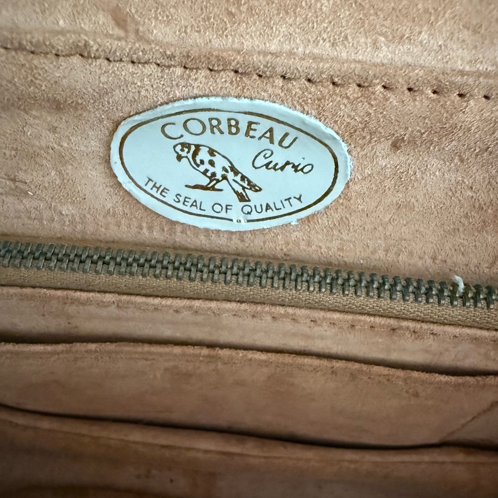 Vintage Corbeau Curio Beige Reptile-Embossed Leather Crossbody Bag - Picture 7 of 14